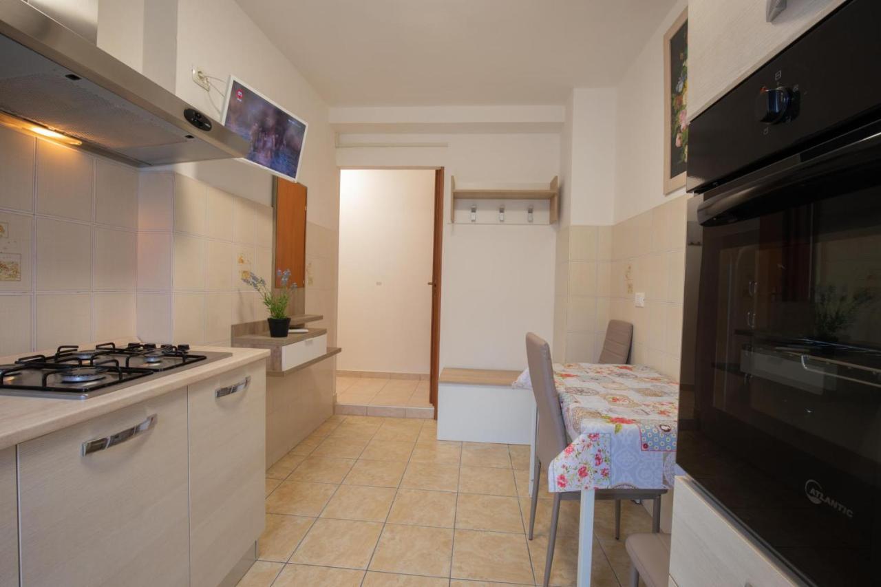 Lorenzo'S Apartament Aosta Eksteriør billede